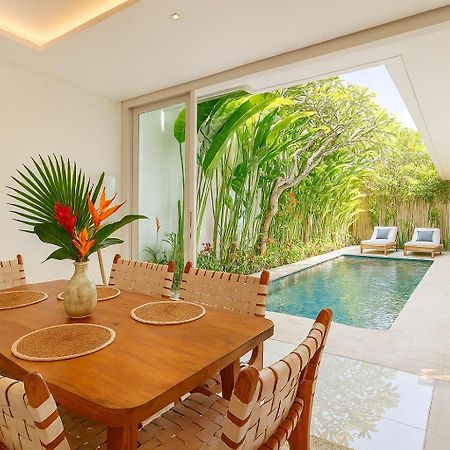 Villa Vana, Sitara Villa Group Seminyak Kültér fotó